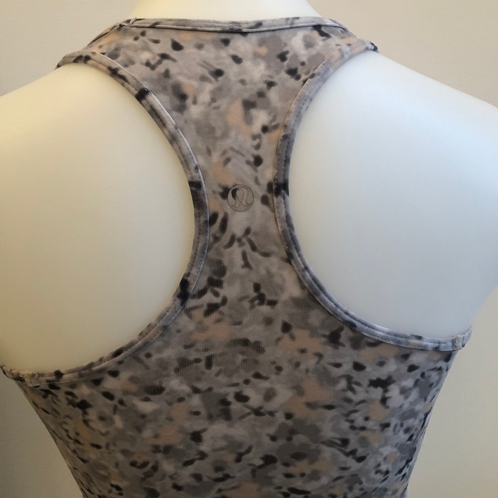 🍋 Lululemon Racerback tank - Picture 6 of 8